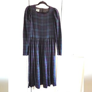 VINTAGE LAURA ASHLEY